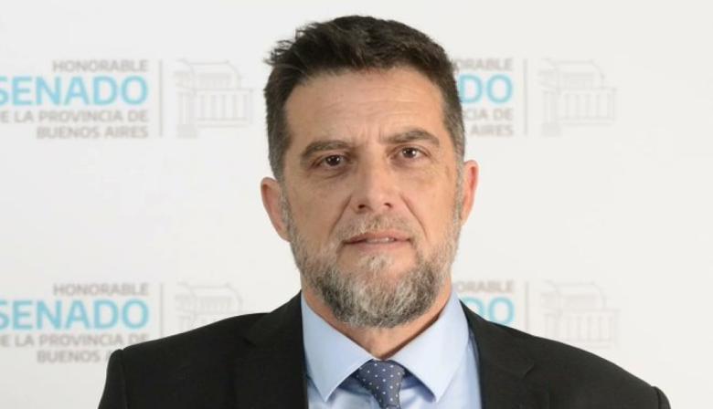 Cabezas abrió el juego con la UCR y puso a Santilli para 2027
