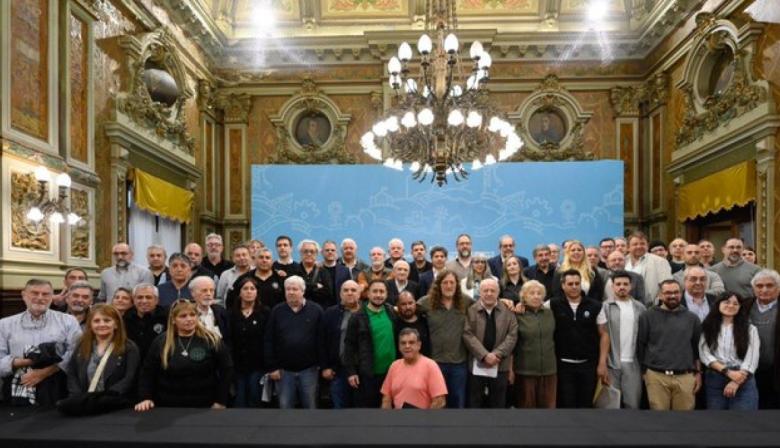 Kicillof pidió un nuevo plan nuclear y rechazó la privatización