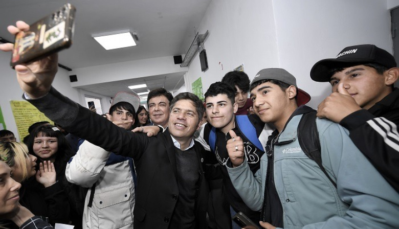 Kicillof desembarcó en La Matanza, inauguró dos escuelas y cruzó a Milei por el ajuste en educación
