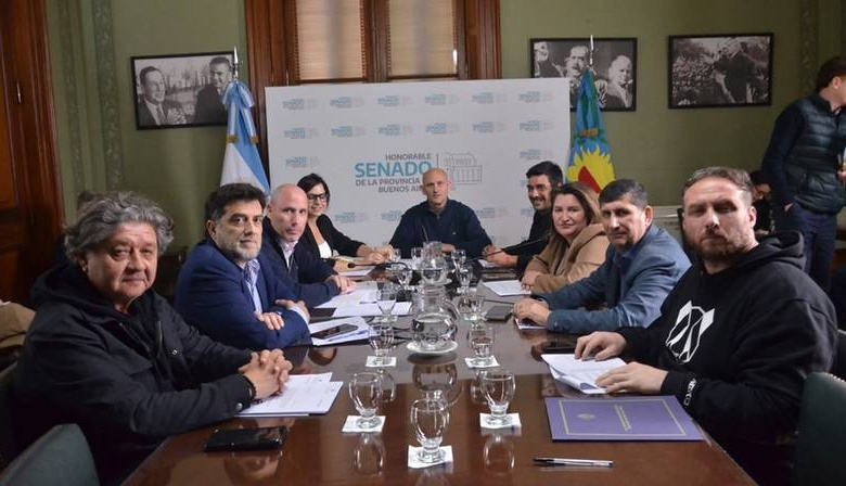 Con el impulso de Lago, el Senado avanza hacia el laboratorio bonaerense y el sistema integrado de salud