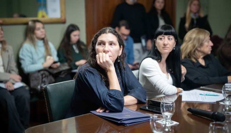 Ley Ema: Macha exigió regular a los gigantes tecnológicos y tipificar la violencia digital como delito