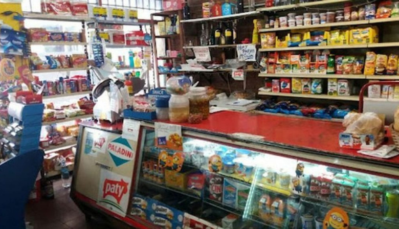 ¿Vuelve el fiado? La radiografía del consumo en almacenes bonaerenses de barrio