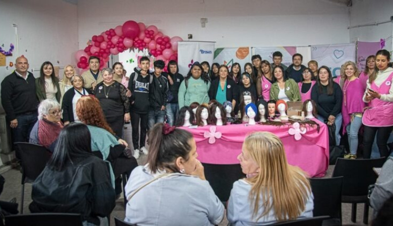 Octubre Rosa en Burzaco: Almirante Brown dio el primer paso de su Banco de Pelucas Solidarias