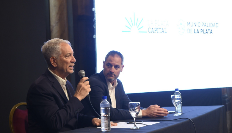 La Plata licitó obras viales por más de $38.000 millones para pavimentar y reparar calles