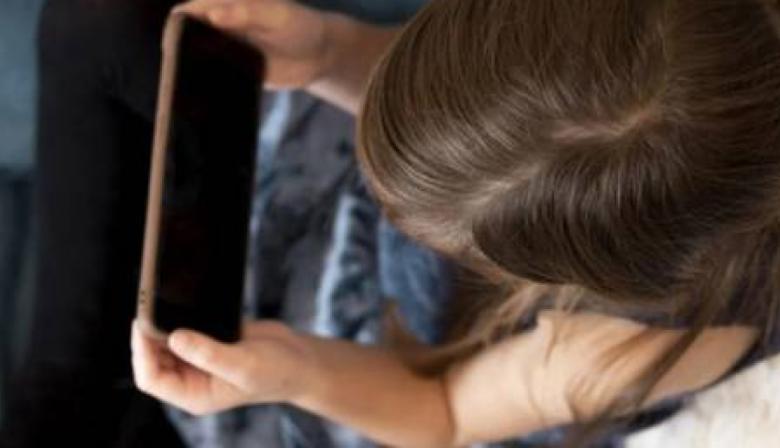 Buscan prevenir la violencia digital y los riesgos de la inteligencia artificial en Mar del Plata