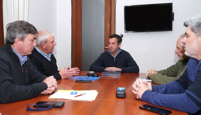 Necochea y Camuzzi analizan ampliar la red de gas del distrito