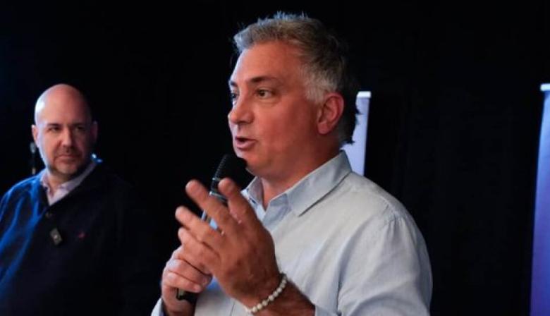 LLA rechaza la reelección indefinida y Pareja desafía a Massa