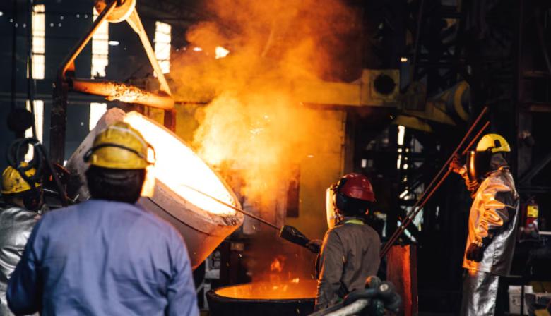 La industria bonaerense perdió más de 30 mil empleos