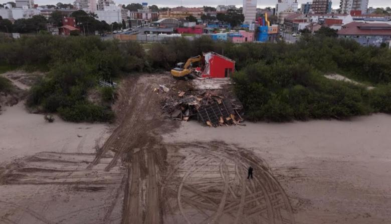 La Costa demolió un balneario y retirará otros cuatro