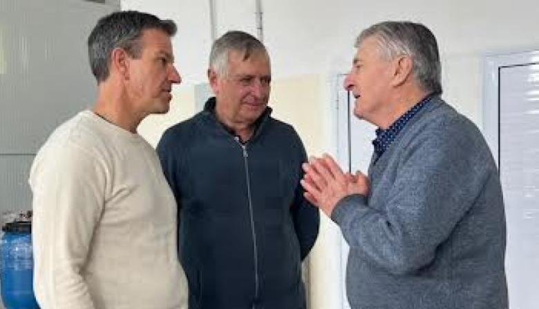 Sciaini recorrió empresas del Parque Industrial de Roque Pérez