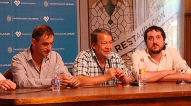 Toty Flores: “la posibilidad de reconstruir la cultura del trabajo está vigente porque estamos en un proceso de cambio”