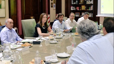 La gobernadora pidió austeridad y prolijidad a su gabinete