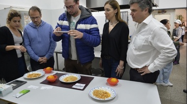 Vidal visitó comedor escolar de Tres de Febrero
