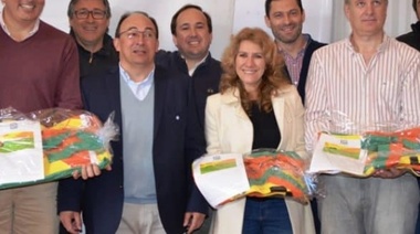 Cambiemos, Unidad Ciudadana y el Frente Renovador unidos por una bandera