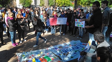 Sin Envíon en Bahía Blanca: despiden a talleristas y temen nuevas bajas en el programa