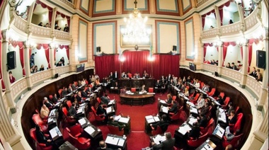 Diputados y senadores bonaerenses alertan sobre “riesgo democrático”
