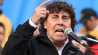 “El Juez de la servilleta quiere impartir justicia. Pobre democracia, pobre mí país”
