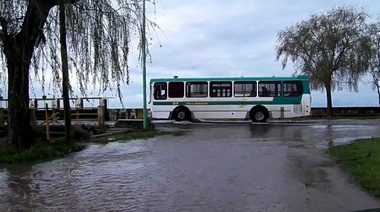 Ensenada: aún hay 40 familias evacuadas por la sudestada
