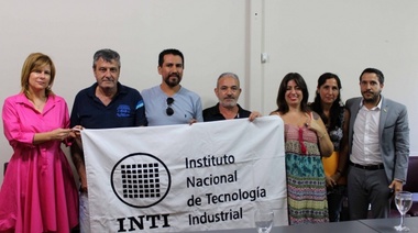 Encuentro con trabajadores despedidos del INTI