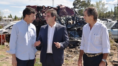 Ritondo y Posse participaron de la compactación de más de 4 mil vehículos en depósito de Boulogne
