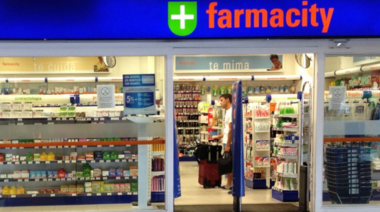 Críticas opositoras por fallo a favor del desembarco de Farmacity en Provincia