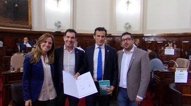 Chaves fue distinguido por el Concejo Deliberante de La Plata