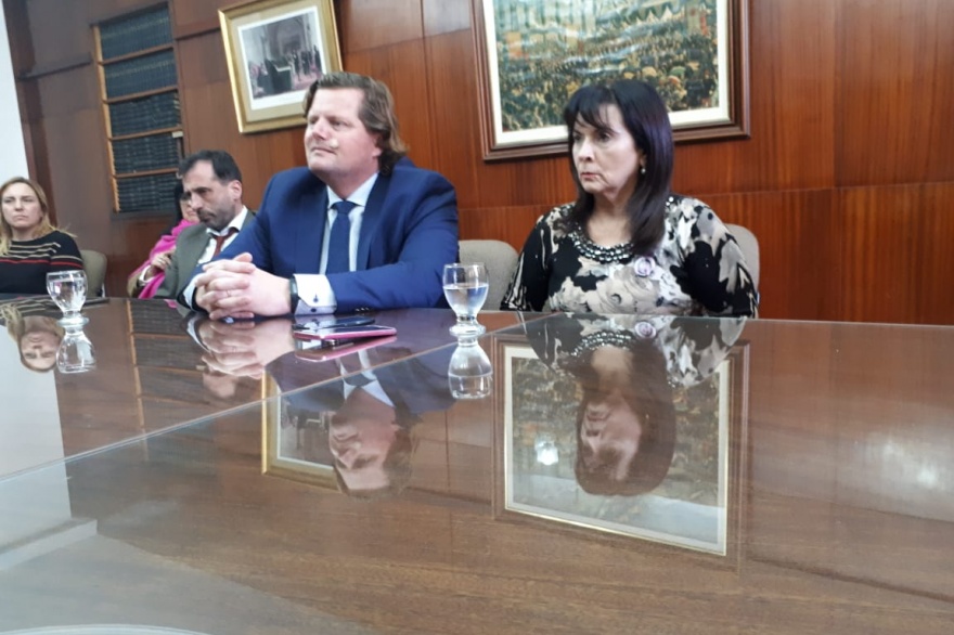 Susana Trimarco firmó un acuerdo con el Colegio de Abogados de La Plata