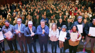 Familias participaron de una actividad de escrituración social