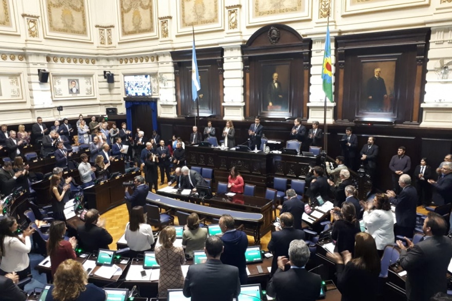 Declaran personalidad destacada a Rosa Bru