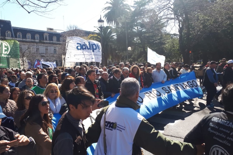 Tras la represión, los trabajadores del Astillero volvieron a la Gobernación