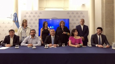 Solá, Moyano y Arroyo salieron del FR y conformaron bloque con el Evita y Donda