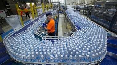 La producción industrial pyme cayó un 5% en octubre
