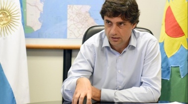 Lacunza habló de "retroceso" en la negociación con los docentes durante este año