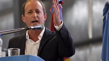 Insaurralde: “El gobierno es el verdugo de la gente y el ángel de la guarda de las empresas de servicios”