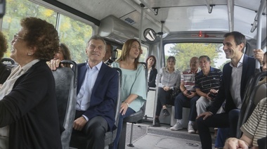 Junín: Vidal acompaño a Macri en la presentación del nuevo servicio de colectivos