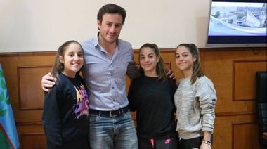 Hernán Ralinqueo recibió a los deportistas destacados de 25 de Mayo