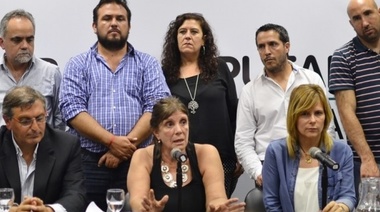 El bloque UC-FPV manifestó su rechazo “a las políticas del Gobierno que dejan en desamparo a la industria y el trabajo"