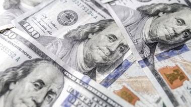 El dólar cotiza a $57
