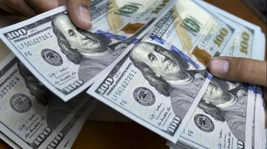El dólar continúa su tendencia a la estabilidad y se cotiza a $57