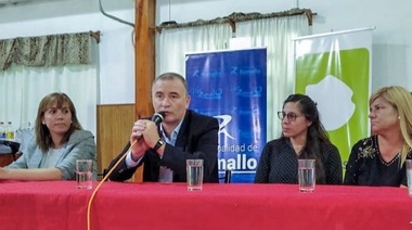 Mauro Poletti entregó 181 escrituras a ciudadanos de Ramallo