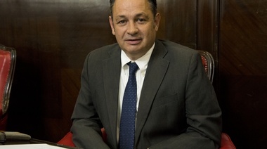 Senador impulsa proyecto para digitalizar recetas y certificados médicos para adultos mayores