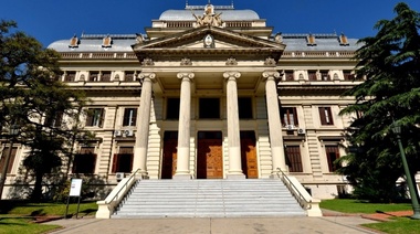 La Legislatura bonaerense sesiona por primera vez en forma virtual
