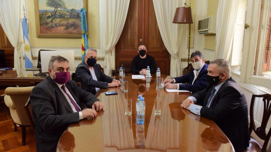 Reunión productiva entre autoridades de la Cámara de Diputados y el Colegio de Martilleros