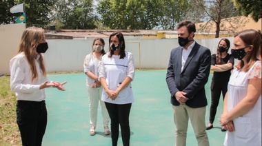 Hernán Ralinqueo recibió a Agustina Vila en 25 de Mayo
