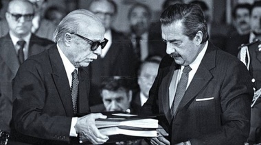 Presentan un Proyecto de ley que resalta la lucha de Raúl Alfonsín por los Derechos Humanos