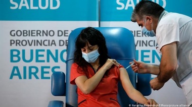 Reanudan el plan de vacunación en todo el país con la llegada de 220 mil vacunas Sputnik V
