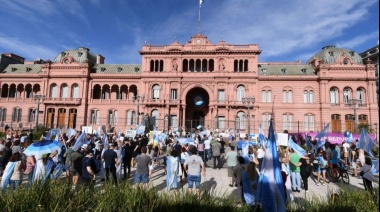 Marcha de la oposición en todo el país y un hecho que provocó repudio generalizado