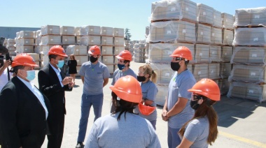 José C. Paz: Sergio Massa y Mario Ishii anunciaron la ampliación de la fábrica Cerámicos Alberdi