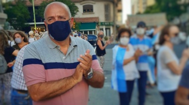 El senador De Leo aseguró que “el Gobierno perdió autoridad frente a la sociedad”