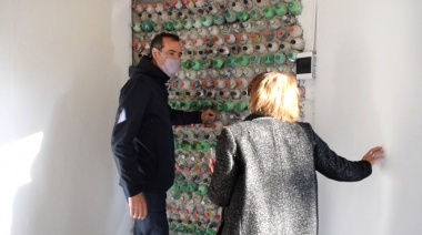 El diputado Escudero inauguró un salón de usos múltiples con botellas recicladas